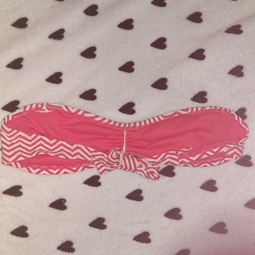Coral Chevron bikini top - Picture 3 of 4